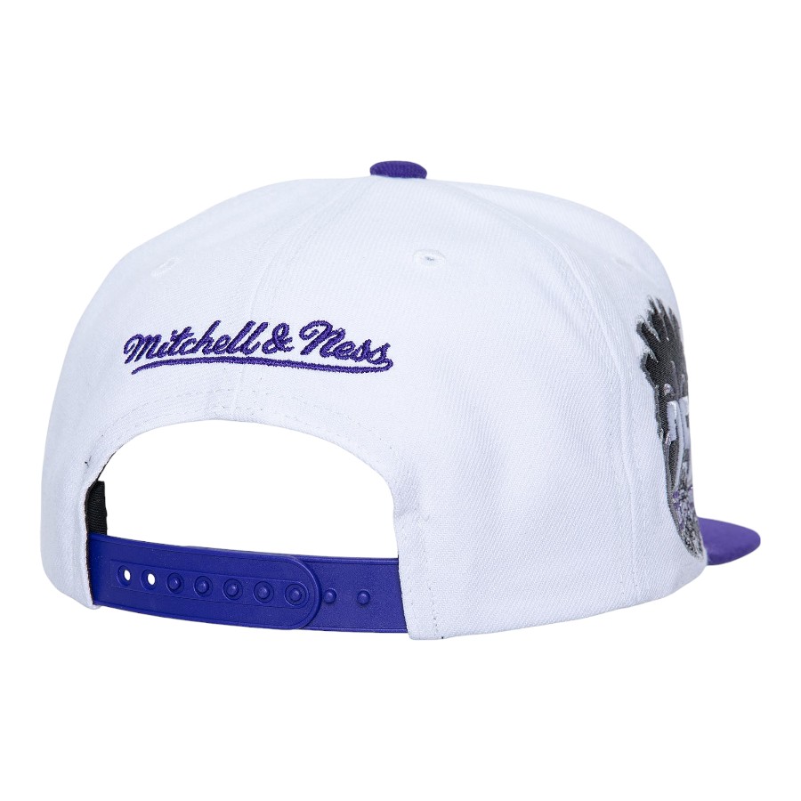 Sacramento Kings White and Purple Logo Shine Mitchell & Ness NBA Snapback Hat