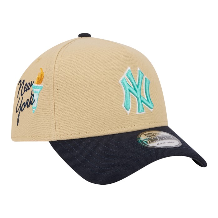 New York Yankees Two Tone New York Patch Navy UV New Era A-Frame 9FORTY Snapback Hat