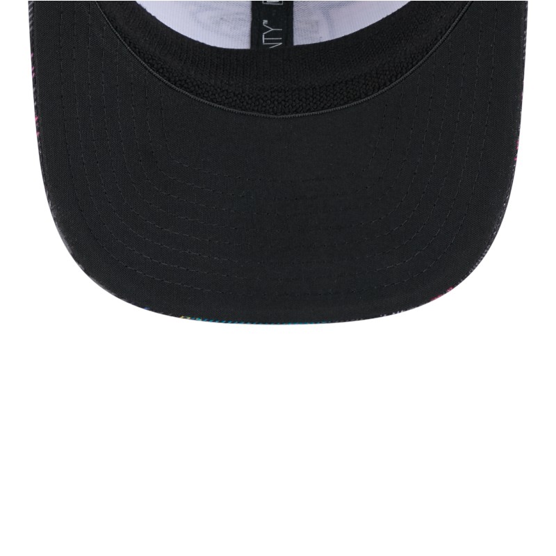 Pittsburgh Steelers 2024 NFL Crucial Catch Plaid New Era 9SEVENTY Trucker Snapback Hat