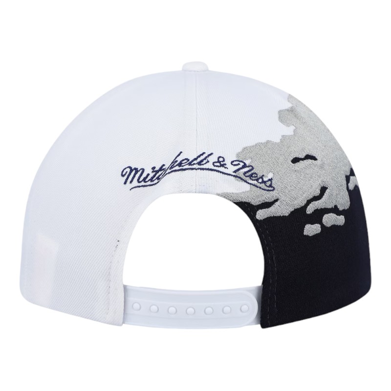 Georgetown Hoyas Navy and White Mitchell & Ness Paintbrush Snapback Hat