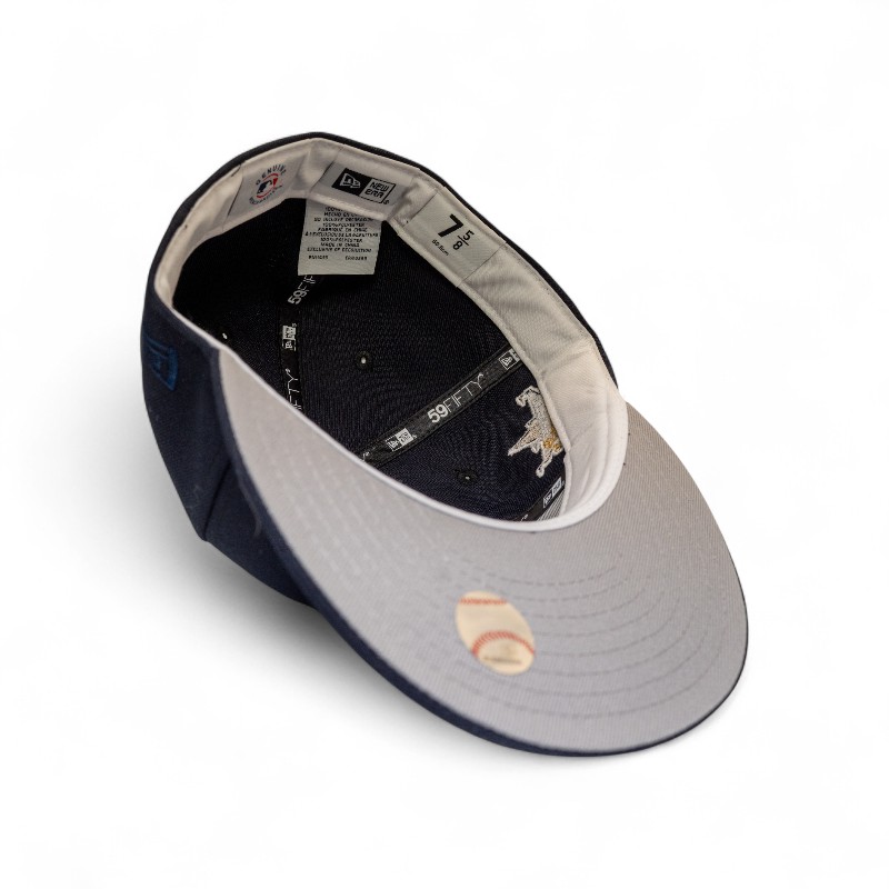 New York Yankees Navy Leon the Lab Derek Jeter Patch Grey UV Era 59FIFTY Fitted Hat