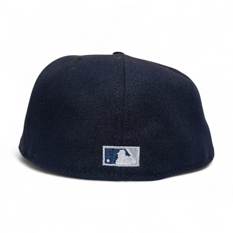 New York Yankees Navy Leon the Lab Derek Jeter Patch Grey UV Era 59FIFTY Fitted Hat