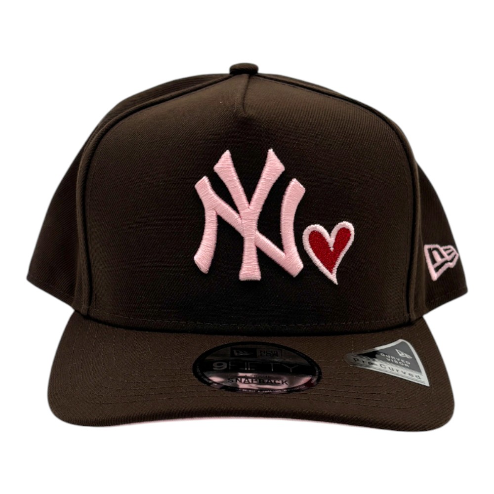 New York Yankees Brown with Heart Patch Grey UV New Era 9FIFTY A-Frame Snapback Hat