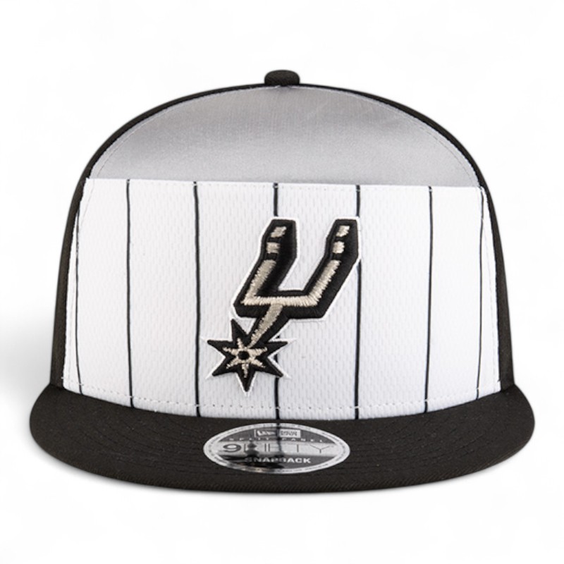 Youth San Antonio Spurs Black and White NBA Tip Off New Era 9FIFTY Split Panel Snapback Adjustable Hat