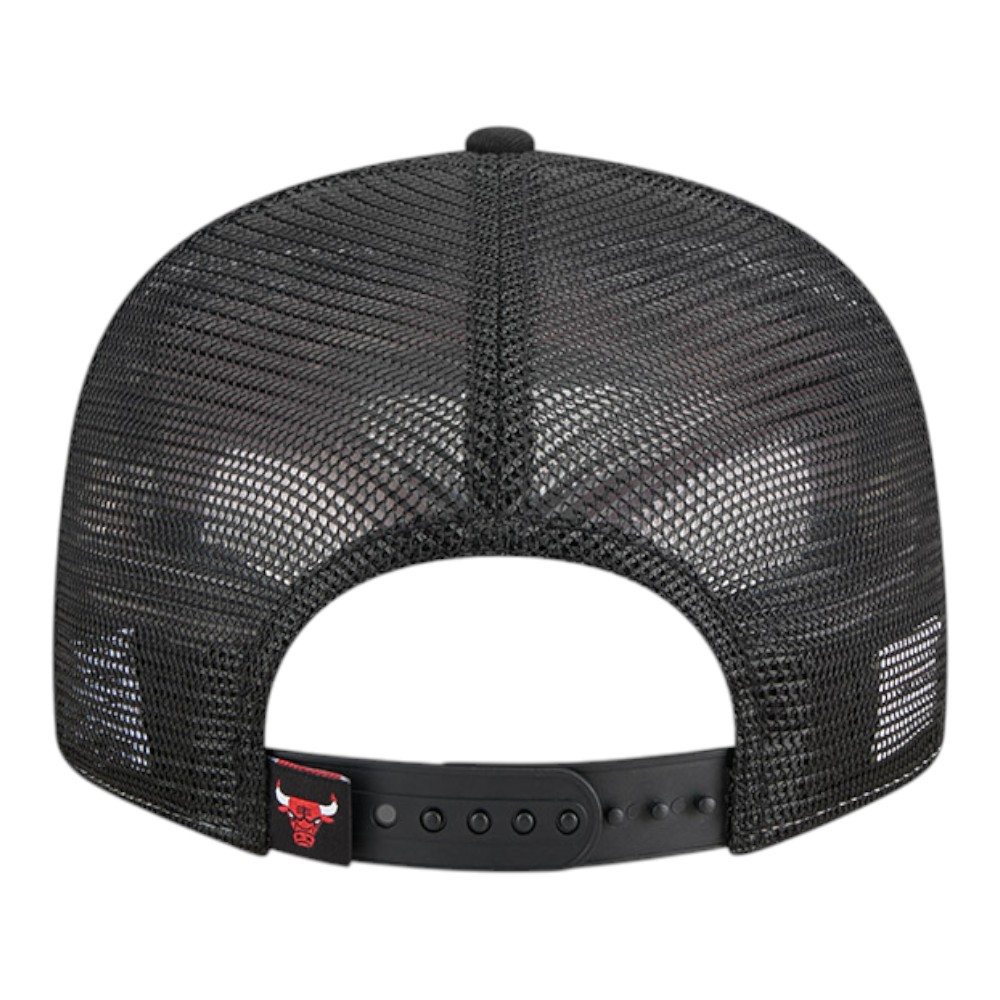 Chicago Bulls Black and Red Mesh Back Outdoor New Era 9FIFTY Split Panel Snapback Hat