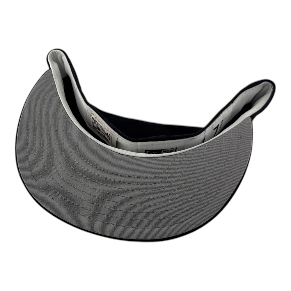 Boston Red Sox Navy with Metallic Stitching 2013 World Series Champions Patch Gray UV New Era 59FIFTY Fitted Hat