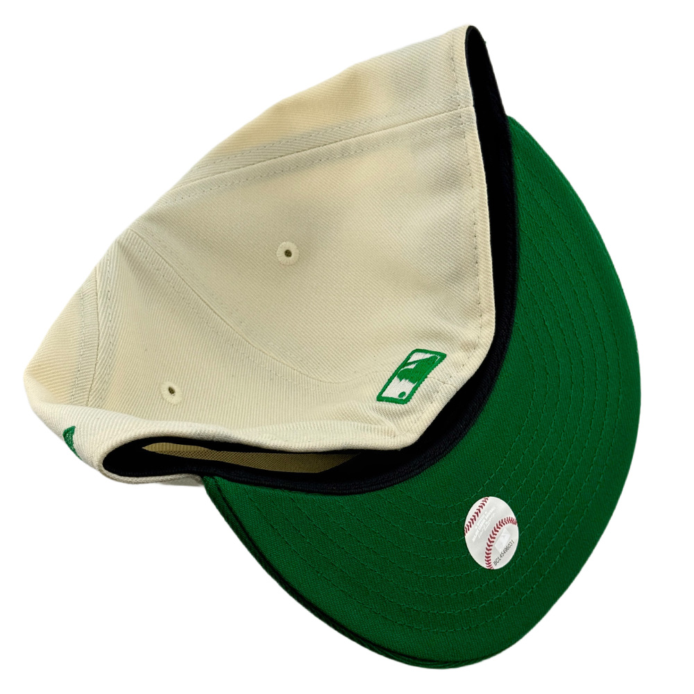 St. Louis Cardinals Chrome and Green 3 Leaf Clover UV New Era 59FIFTY Fitted Hat