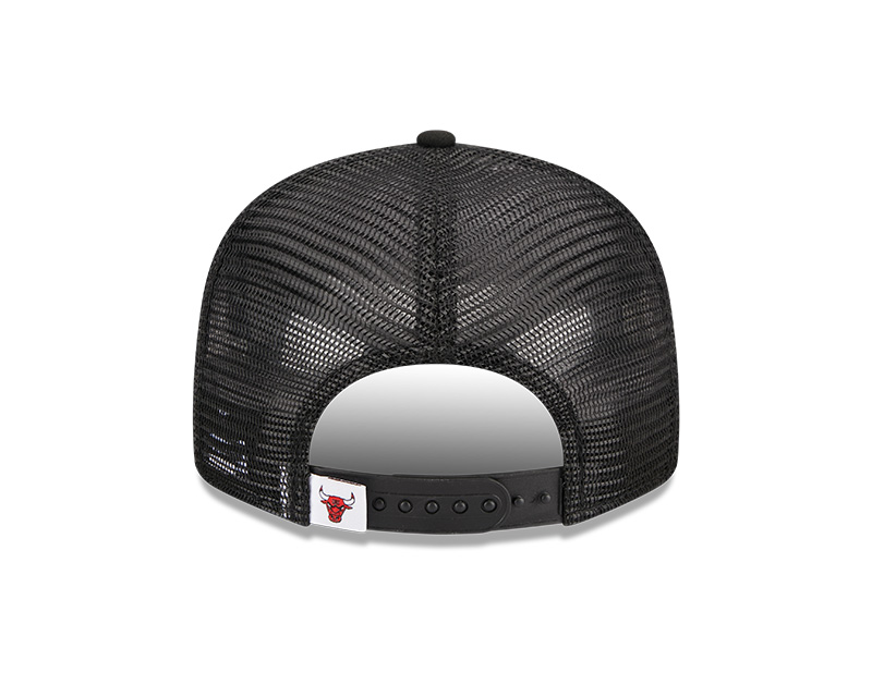 Chicago Bulls Black Mesh Trucker New Era 9FIFTY Snapback