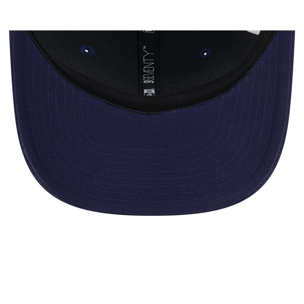 Columbus Blue Jackets Navy and White Mesh Trucker New Era 9SEVENTY Stretch-Snap Hat
