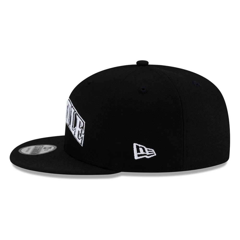 Seattle Mariners Black White Distressed SEATTLE Wordmark New Era 9FIFTY Snapback Hat
