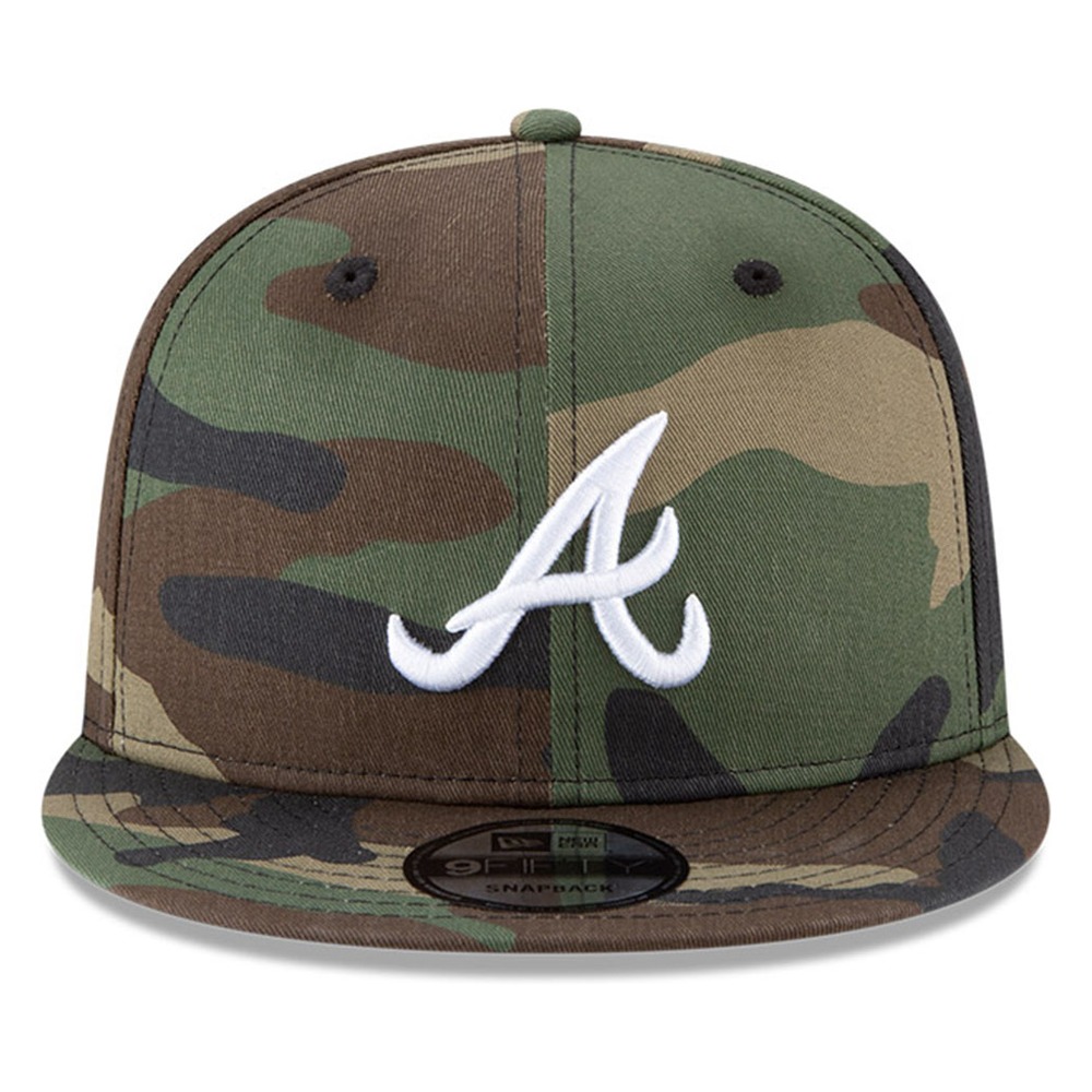 Atlanta Braves Woodland Camo Basic New Era 9FIFTY Snapback Hat