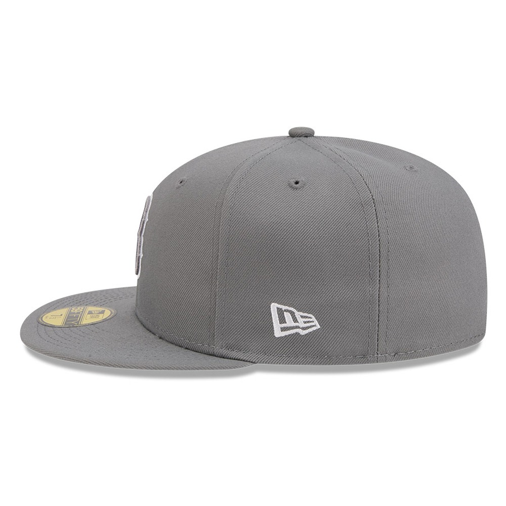 Boston Red Sox Medium Grey Basic New Era 59FIFTY Fitted Hat