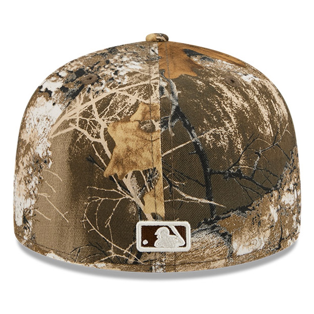 Atlanta Braves Realtree APX Camo Basic New Era 59FIFTY Fitted Hat