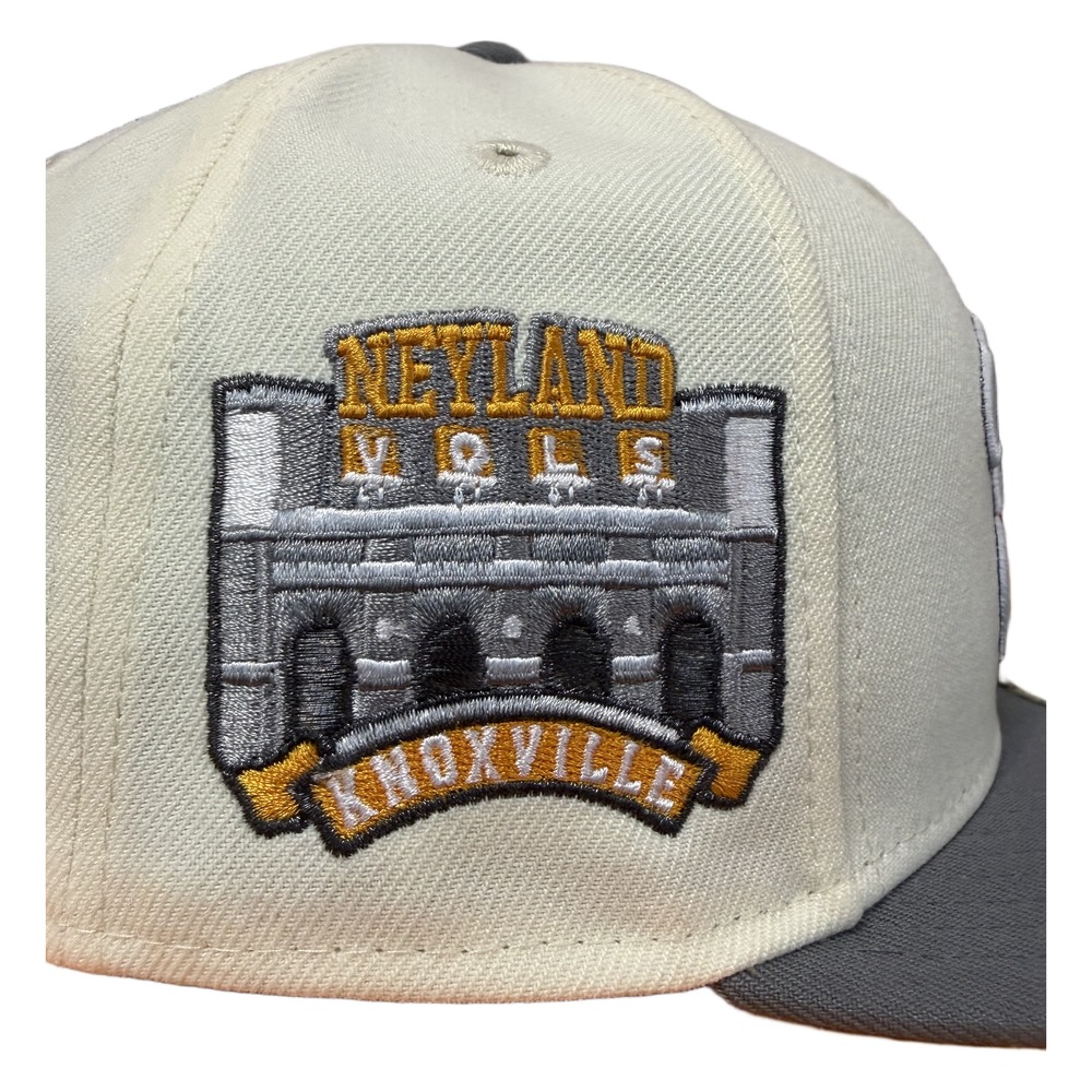 Tennessee Volunteers Chrome and Gray Neyland Stadium Patch New Era 59FIFTY Fitted Hat