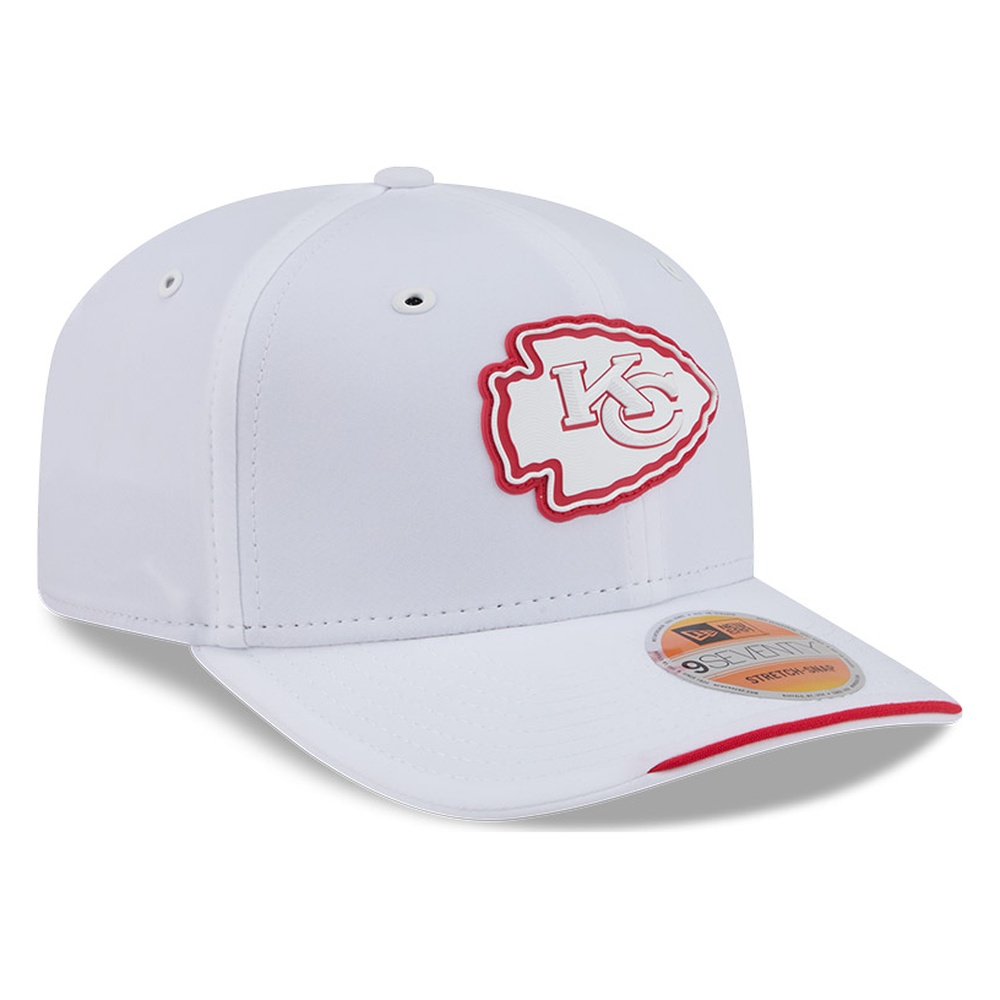 Kansas City Chiefs White 2026 NFL Sideline New Era 9SEVENTY Adjustable Snapback Hat