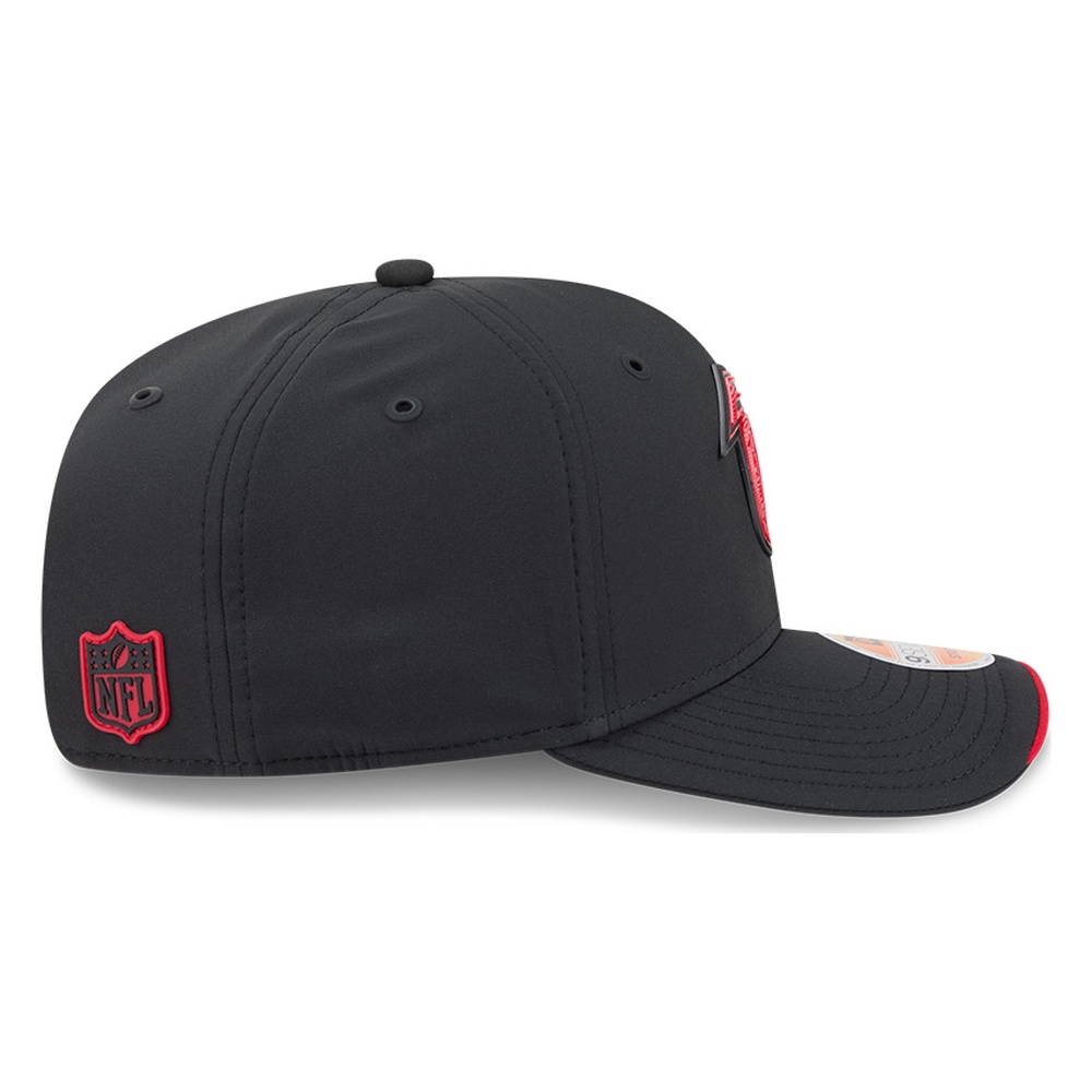 Atlanta Falcons Black 2026 NFL Sideline New Era 9SEVENTY Adjustable Snapback Hat