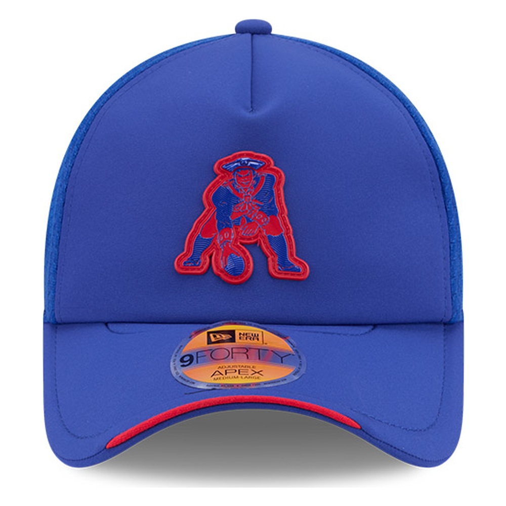 New England Patriots Royal Blue Historic Throwback 2026 NFL Sideline Era 9FORTY Apex Adjustable Trucker Hat