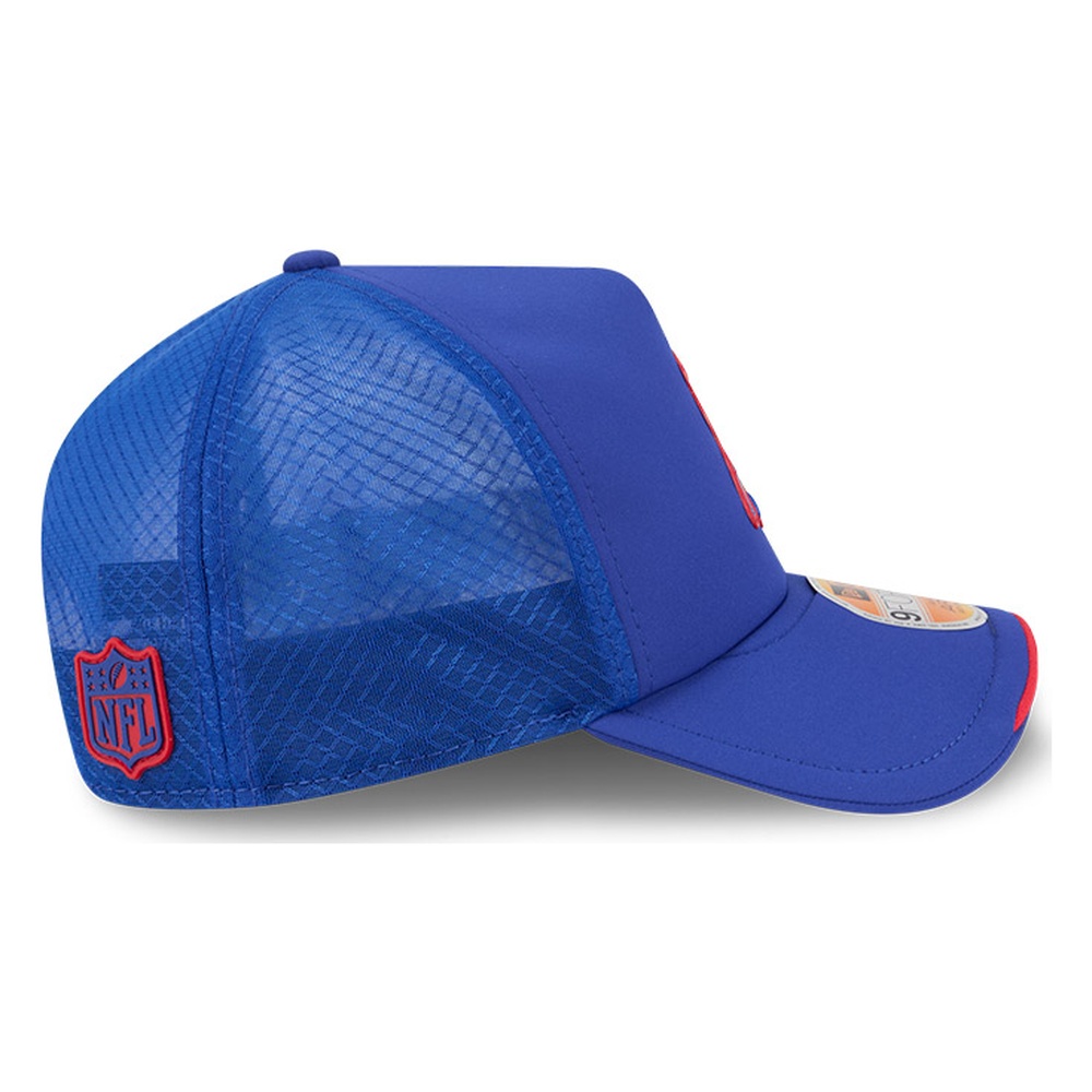 New England Patriots Royal Blue Historic Throwback 2026 NFL Sideline Era 9FORTY Apex Adjustable Trucker Hat