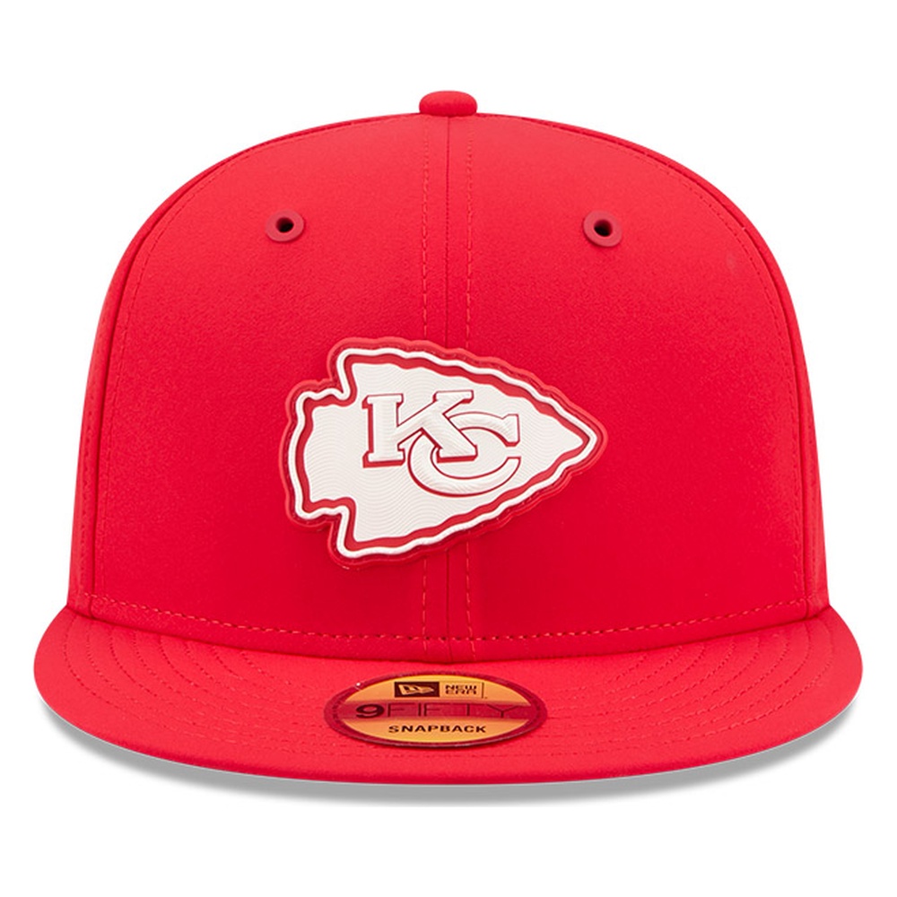 Kansas City Chiefs Red 2026 NFL Sideline New Era 9FIFTY Adjustable Snapback Hat