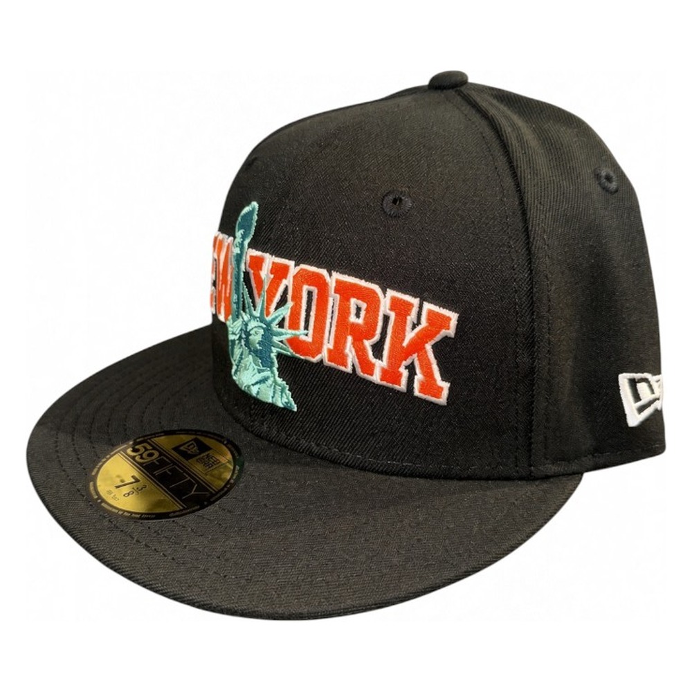 New York Knicks Black Statue of Liberty Gray UV Era 59FIFTY Fitted Hat