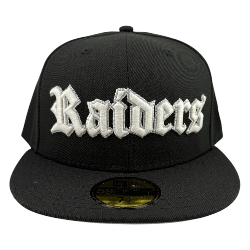 Las Vegas Raiders Black Old English Wordmark NFL New Era 59FIFTY Fitted Hat