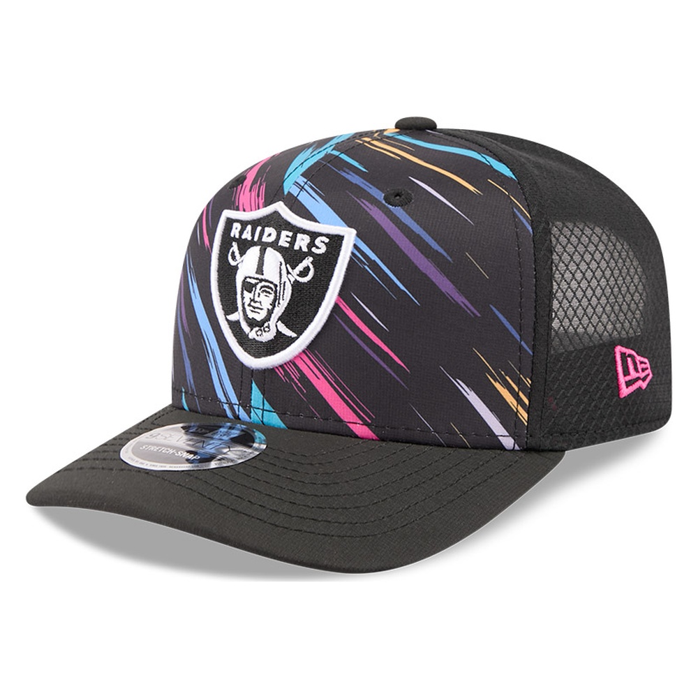 Las Vegas Raiders Black 2026 Crucial Catch New Era 9SEVENTY Trucker Hat