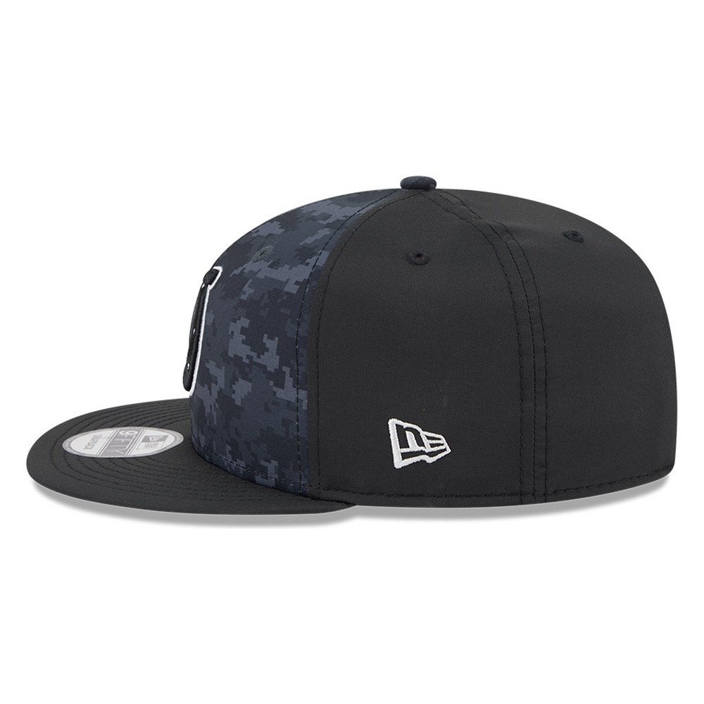 Indianapolis Colts Black Camo 2026 Salute to Service New Era 9FIFTY Snapback Hat