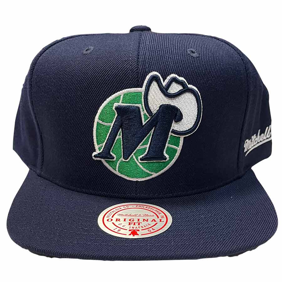 Dallas Mavericks Mitchell & Ness Green English Dropback HWC Blue