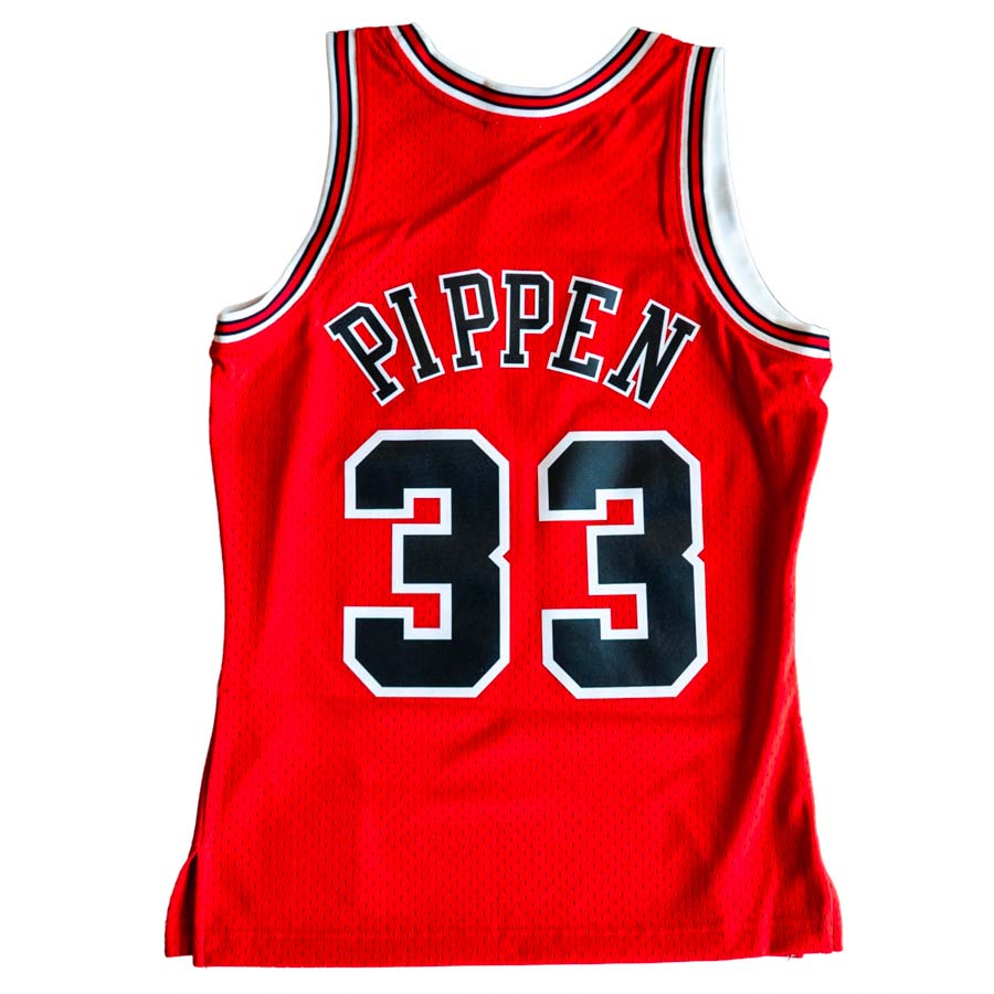 Chicago Bulls Scottie Pippen Mitchell & Ness - Hardwood Classics Swingman Player Red Jersey